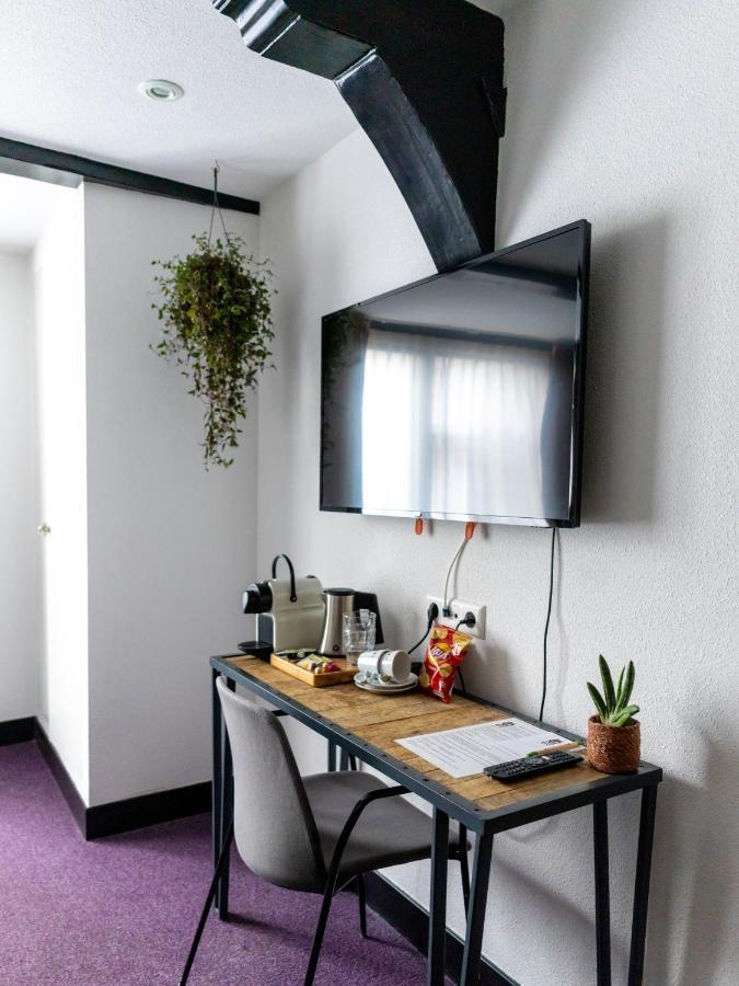 Wolf Kitchen & Bar Hotel 4*