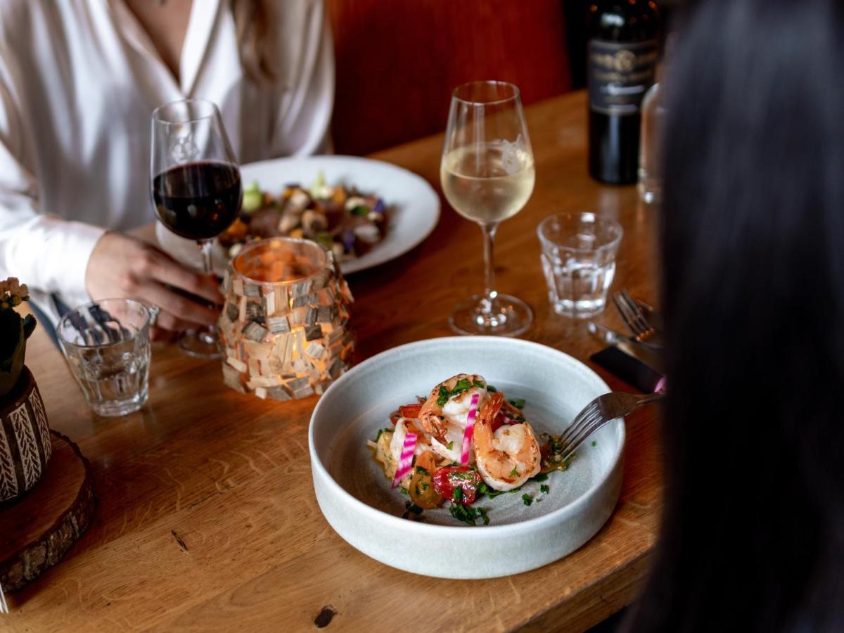 Hotel Wolf Kitchen & Bar