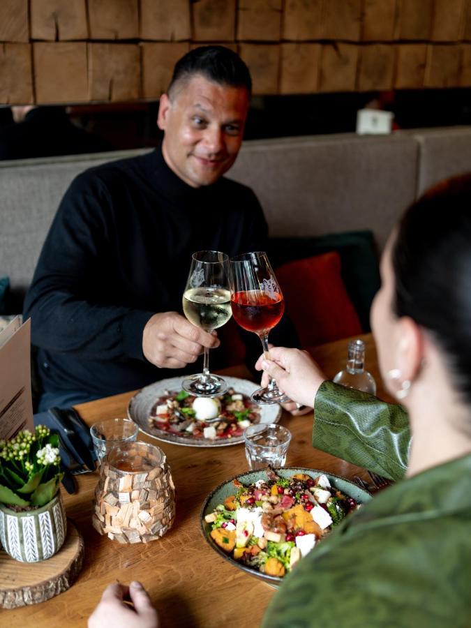 Hotel Wolf Kitchen & Bar 4*